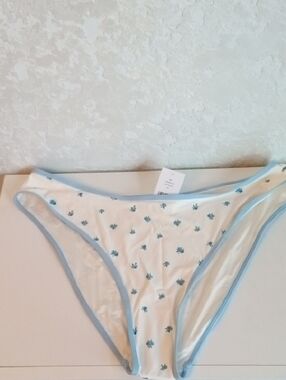WeWoreWhat Cream Bikini Briefs with Light Blue Trim and Floral Dots